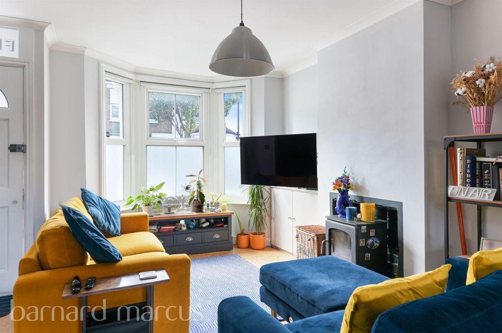 Property photo 2 of 12
