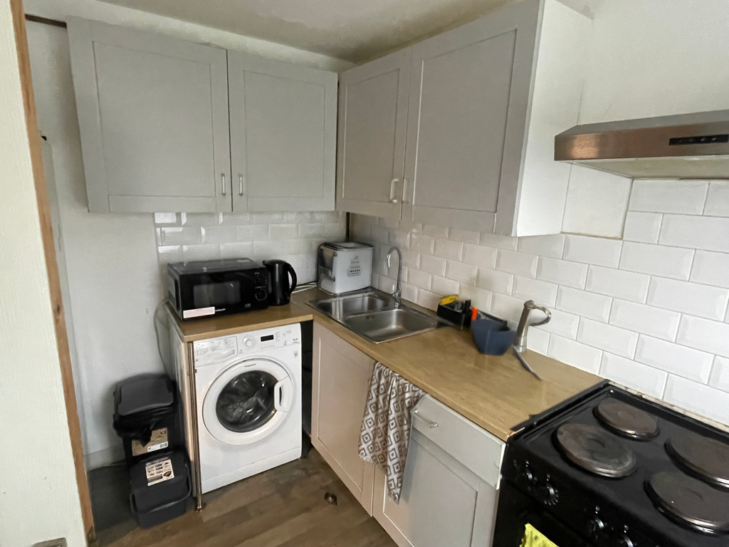 Property photo 2 of 10 Kitchen Edited