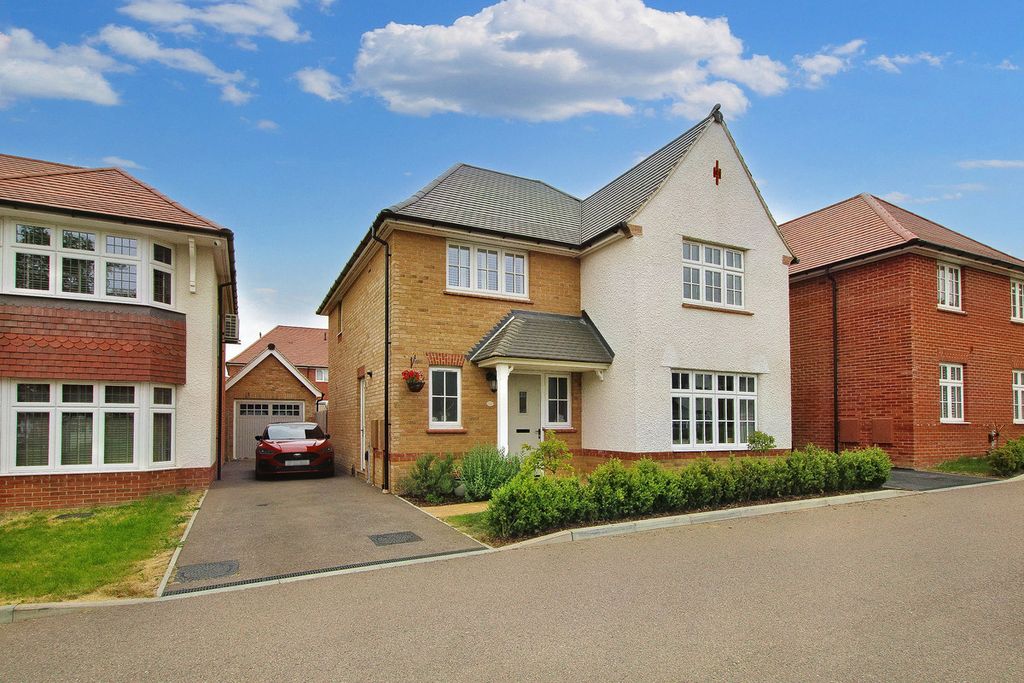 Property photo 1 of 35