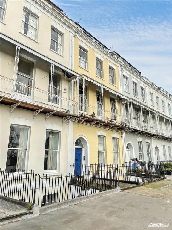 Property photo 1 of 10 Stunning Period Terrace With Elegant Facade...