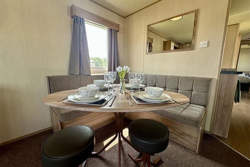 Property photo 2 of 5 East Midlands