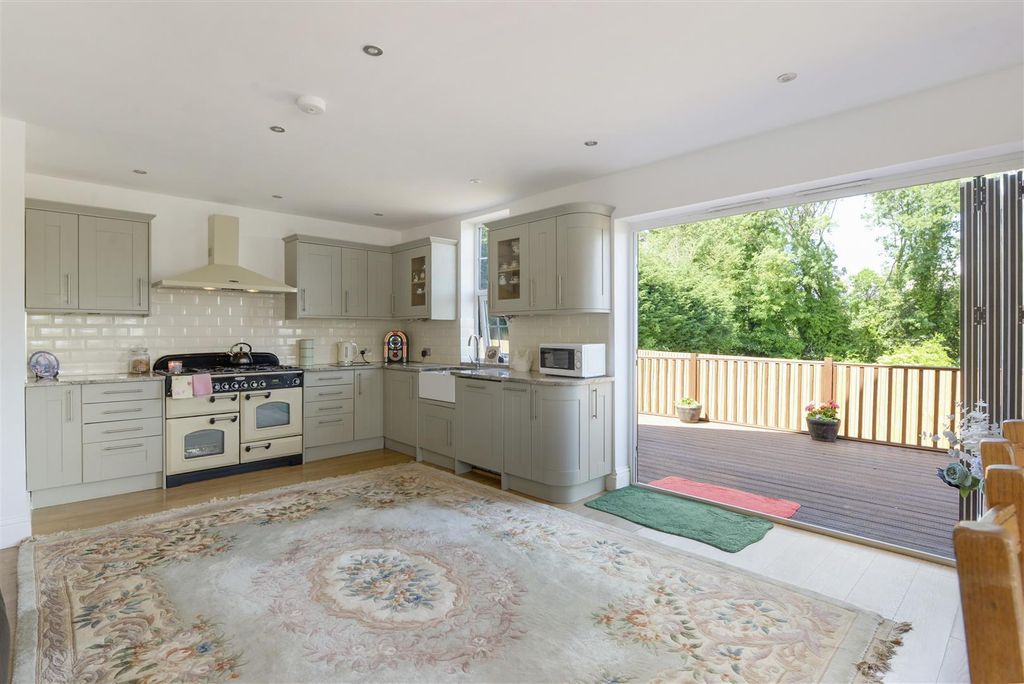 Property photo 3 of 20 Weller05.Jpg