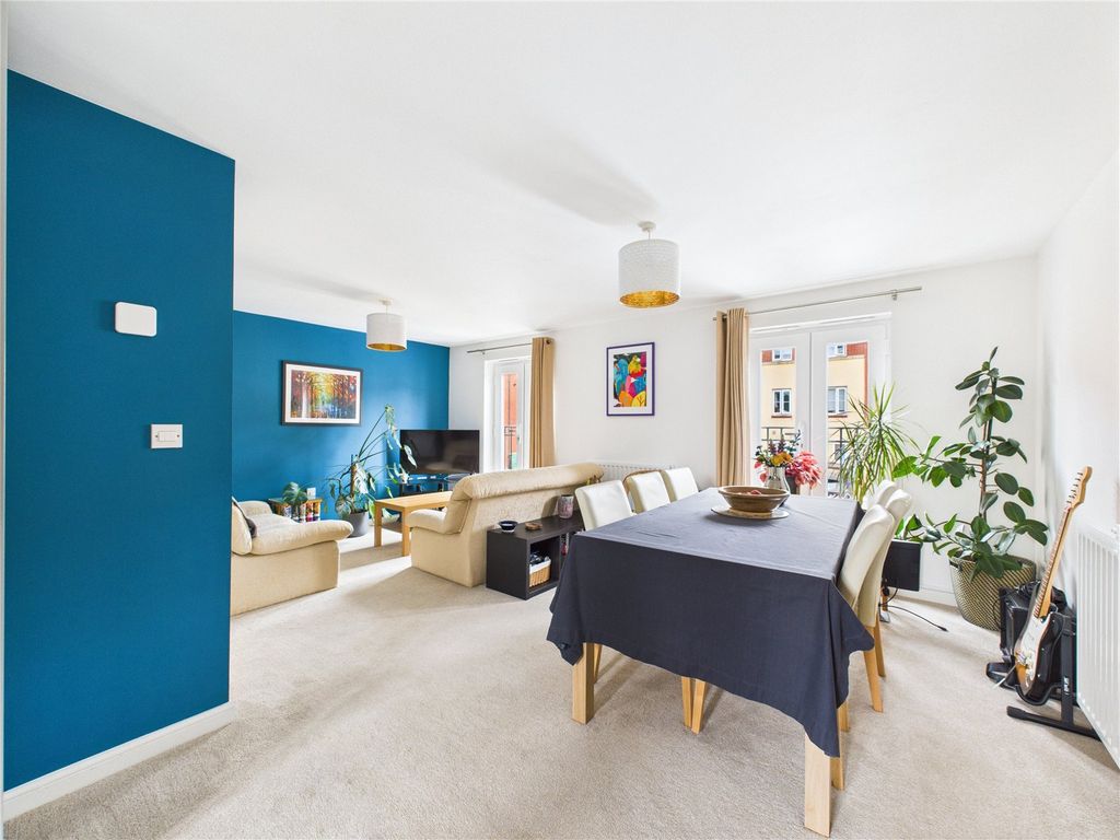 Property photo 2 of 17 Picture No. 19