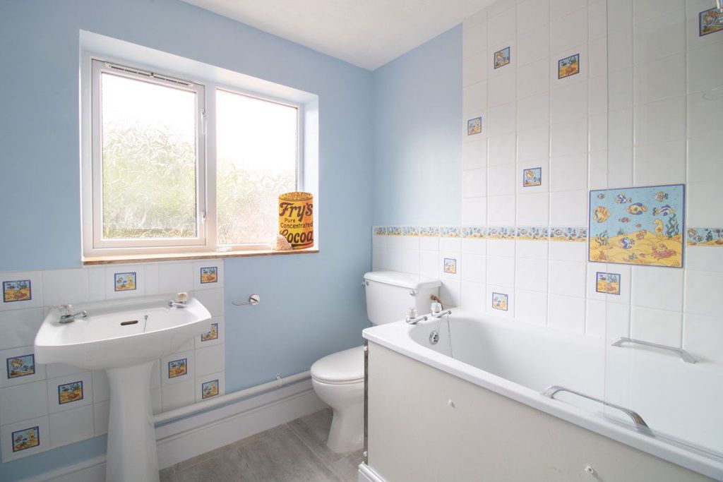 Property photo 3 of 19
