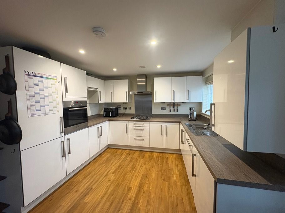 Property photo 1 of 9 Jpeg