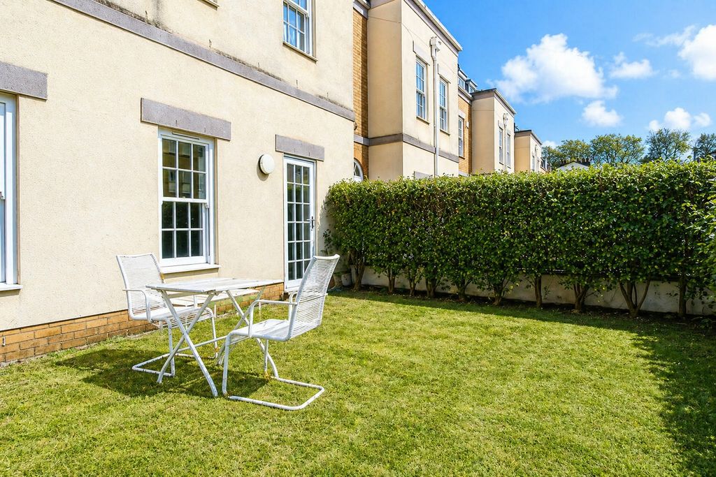 Property photo 1 of 9 5140071