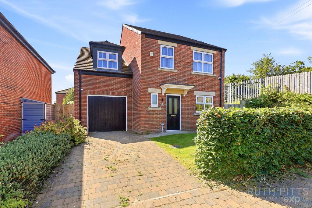 Property photo 1 of 29
