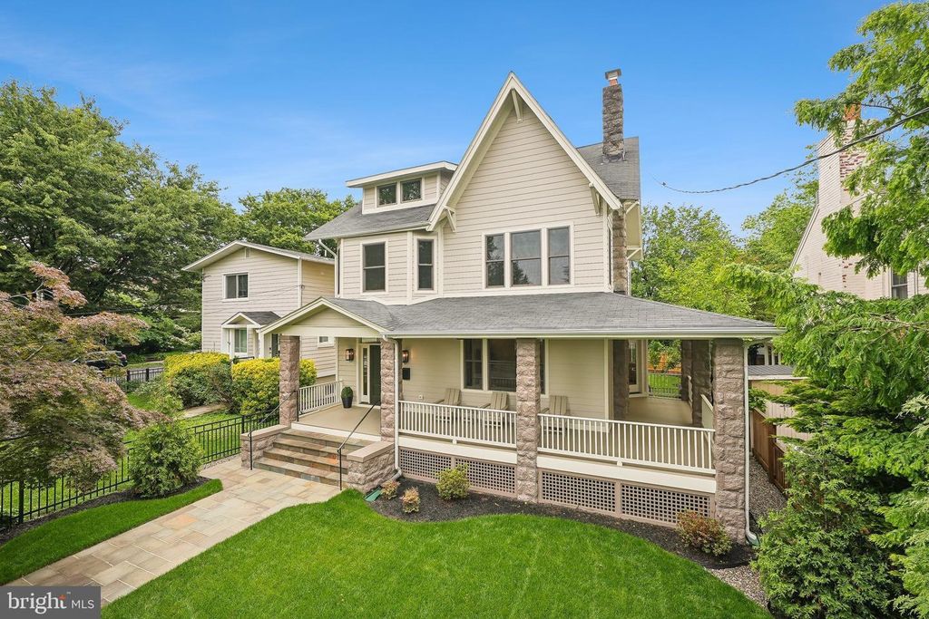 Property photo 1 of 22