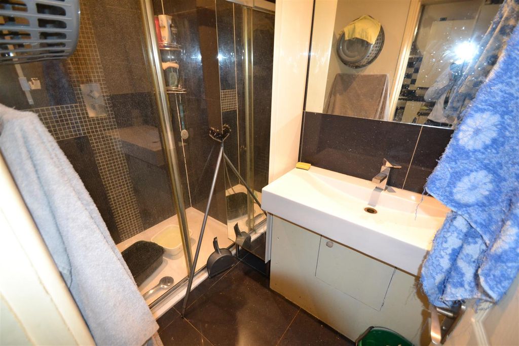 Additional image 5 of 5 bed end terrace house for saleLodge Avenue, Dagenham RM8
