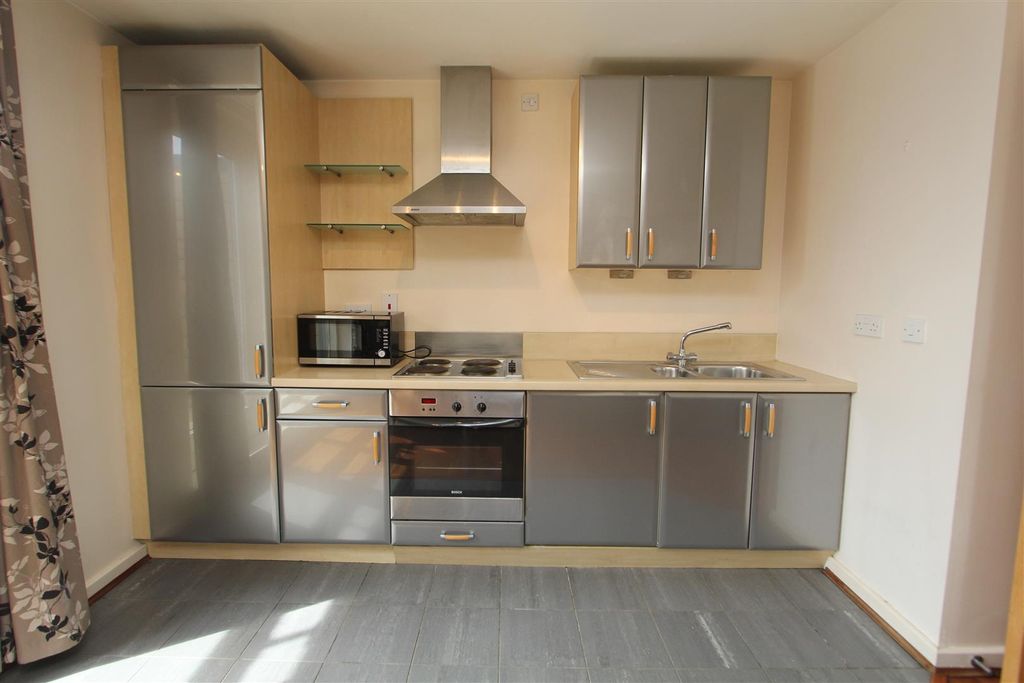 Property photo 2 of 12 Kitchen.Jpg