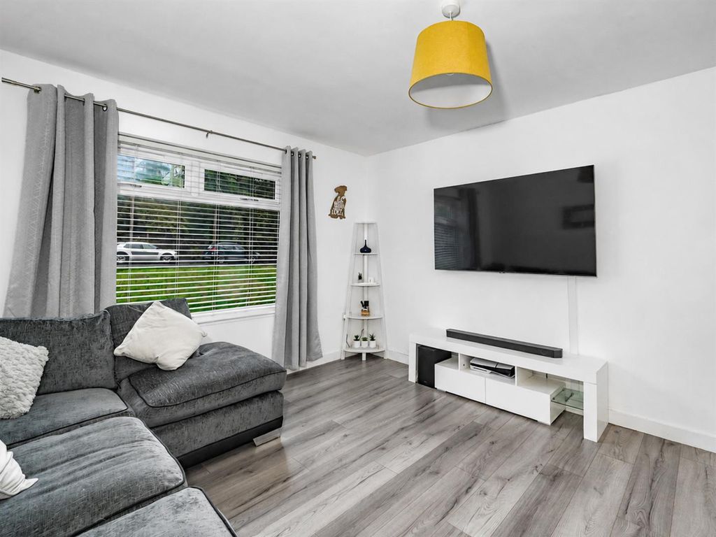 Property photo 3 of 15 183 Charleston Drive Dundee-3.Jpg