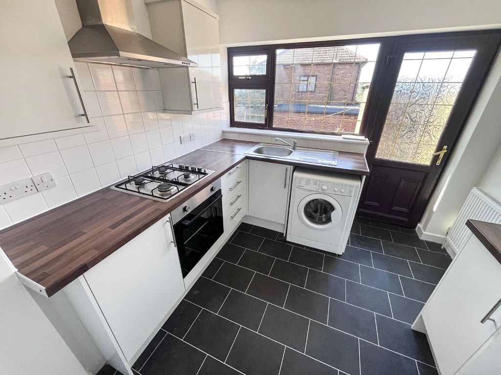 Property photo 3 of 13 Kitchen.Jpg