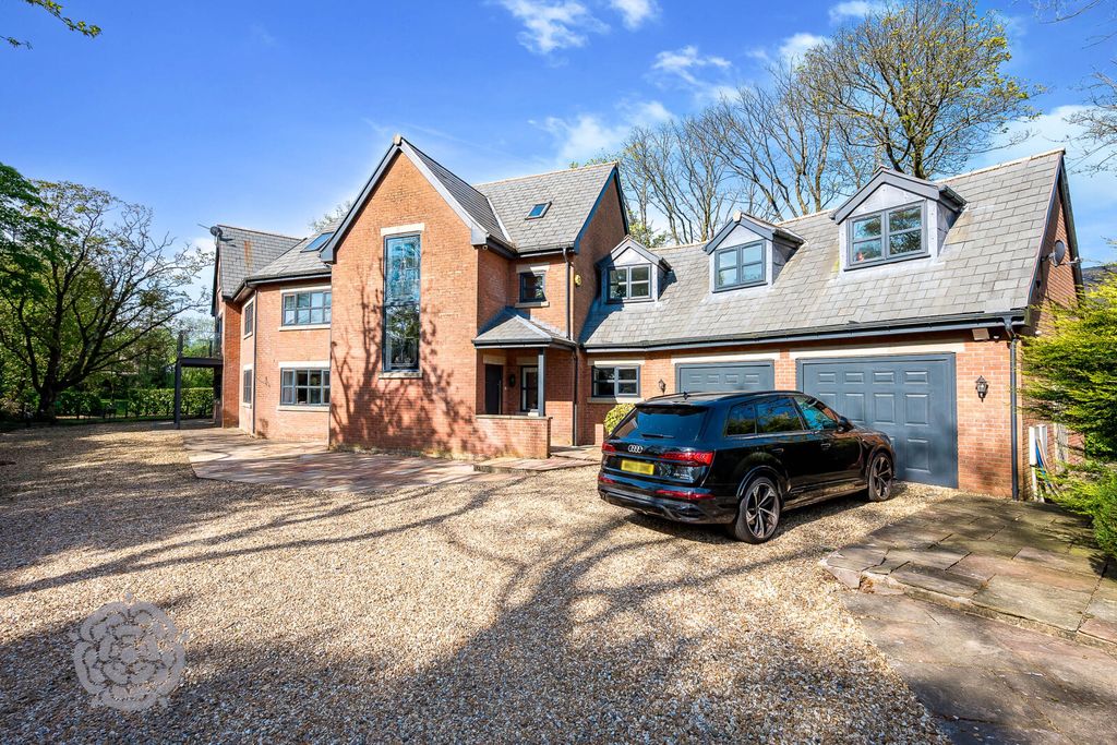 Property photo 1 of 43 Picture No. 48