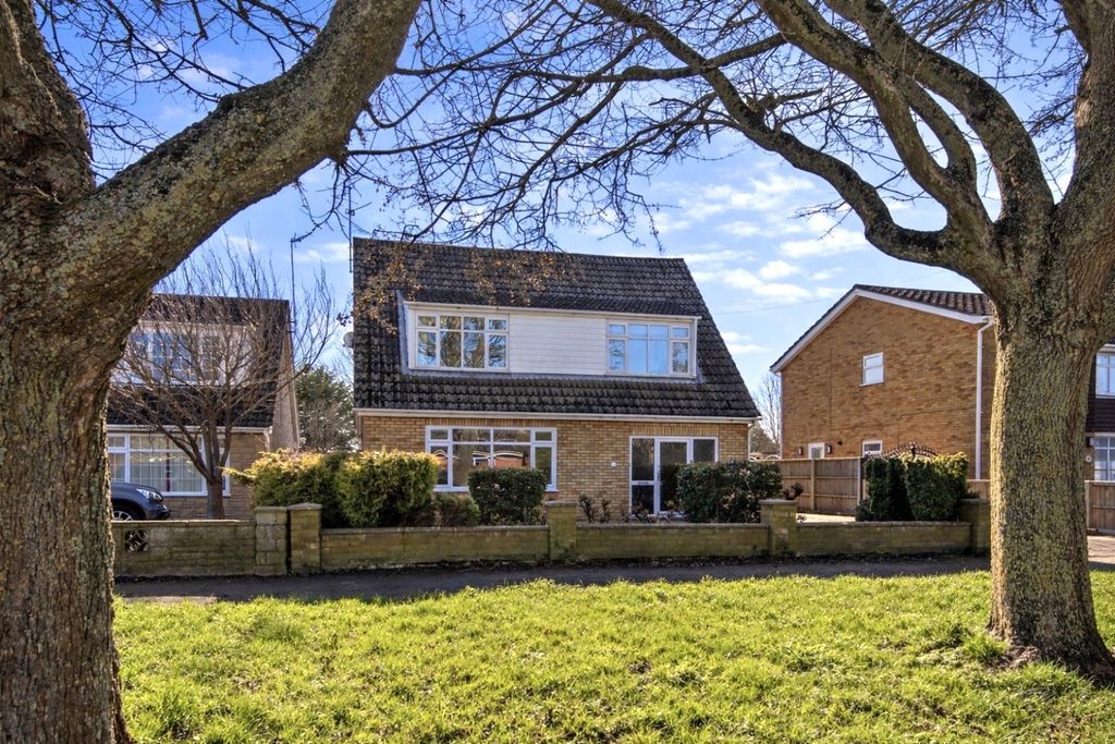 Property photo 1 of 23 5