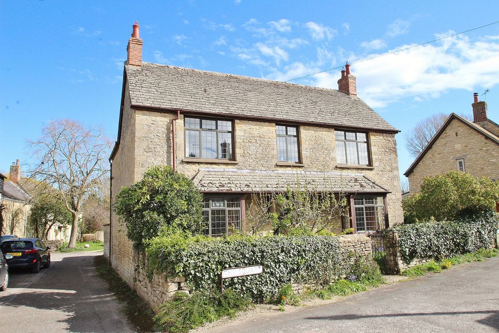 Property photo 1 of 23