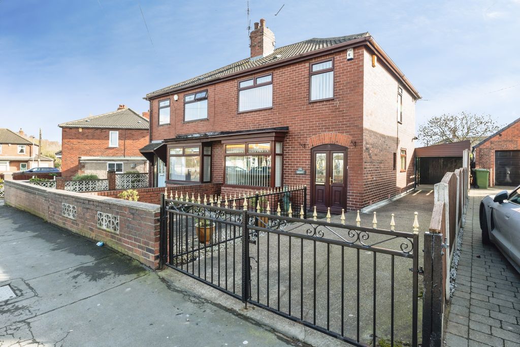 Property photo 1 of 15 The Property