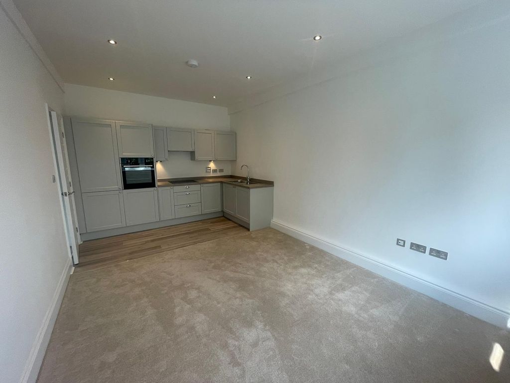 Property photo 3 of 7 Image
