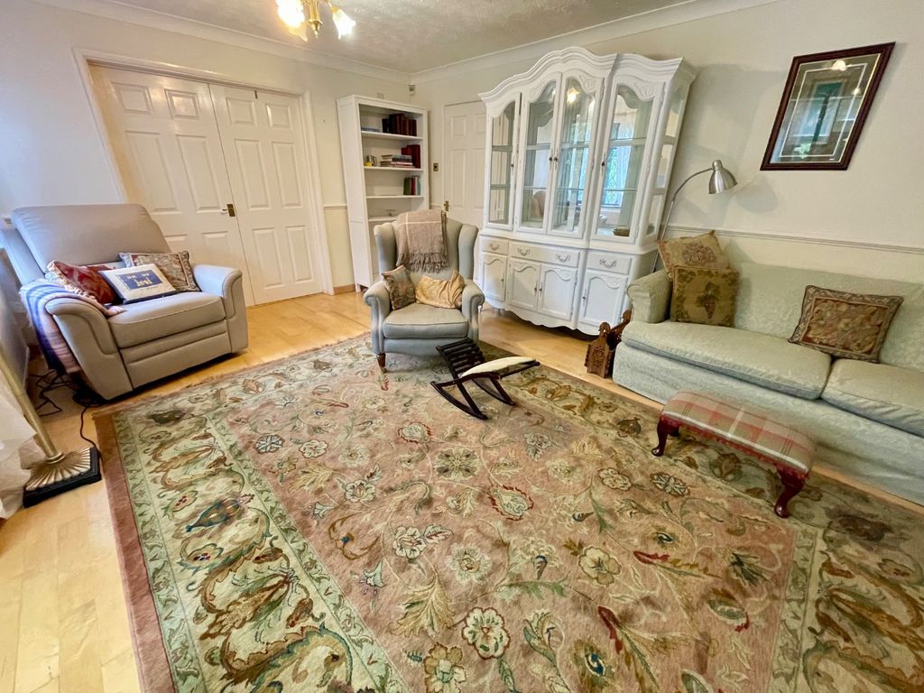 Property photo 3 of 18 4518112