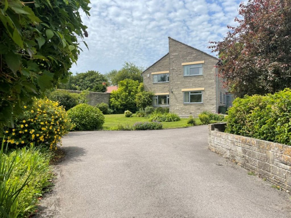 Property photo 1 of 25
