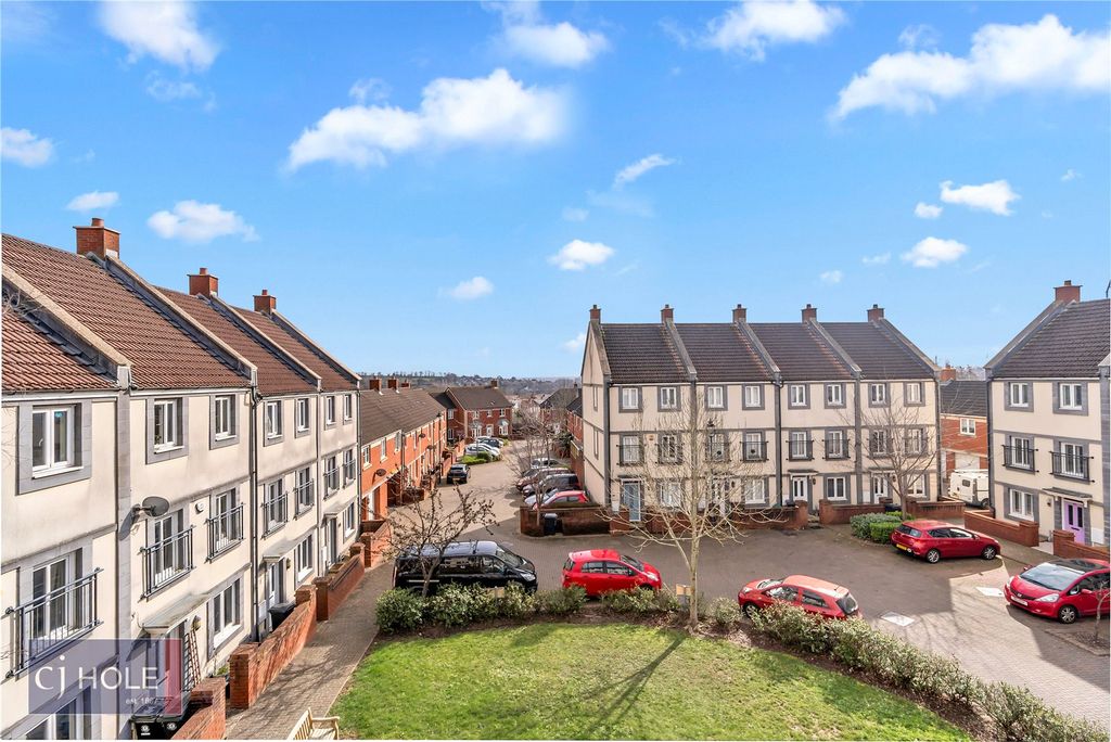 Property photo 3 of 23 Picture No. 22