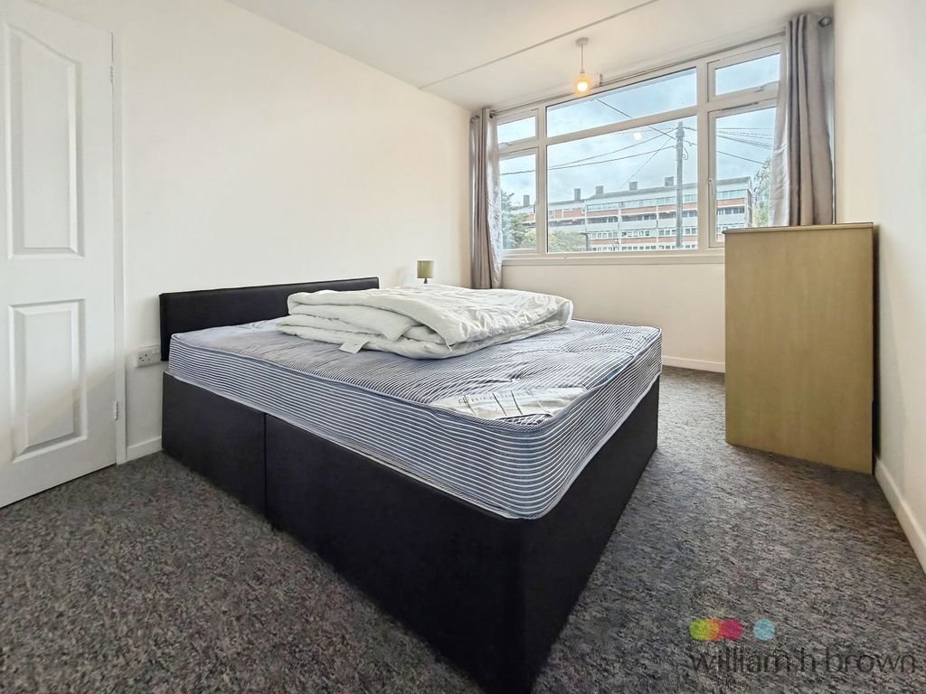 Property photo 3 of 7 Image
