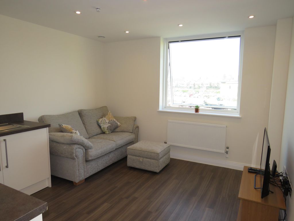Property photo 3 of 5 Living Room
