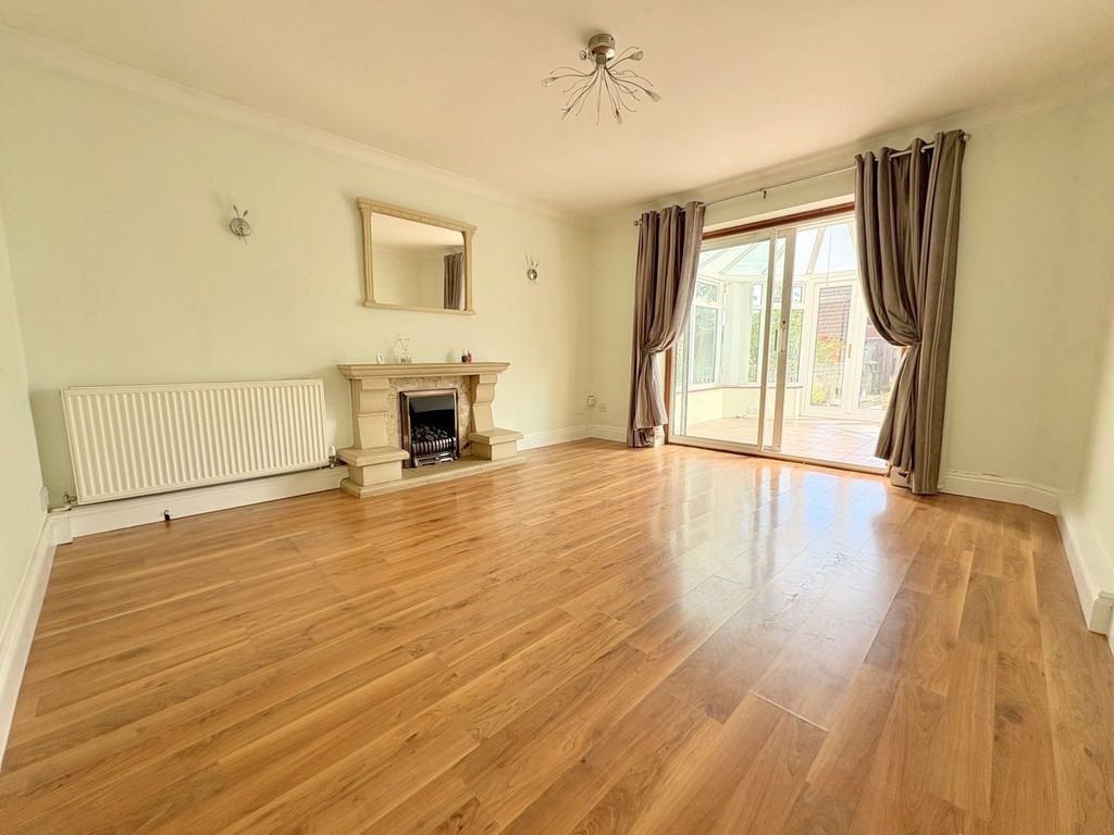 Property photo 3 of 24