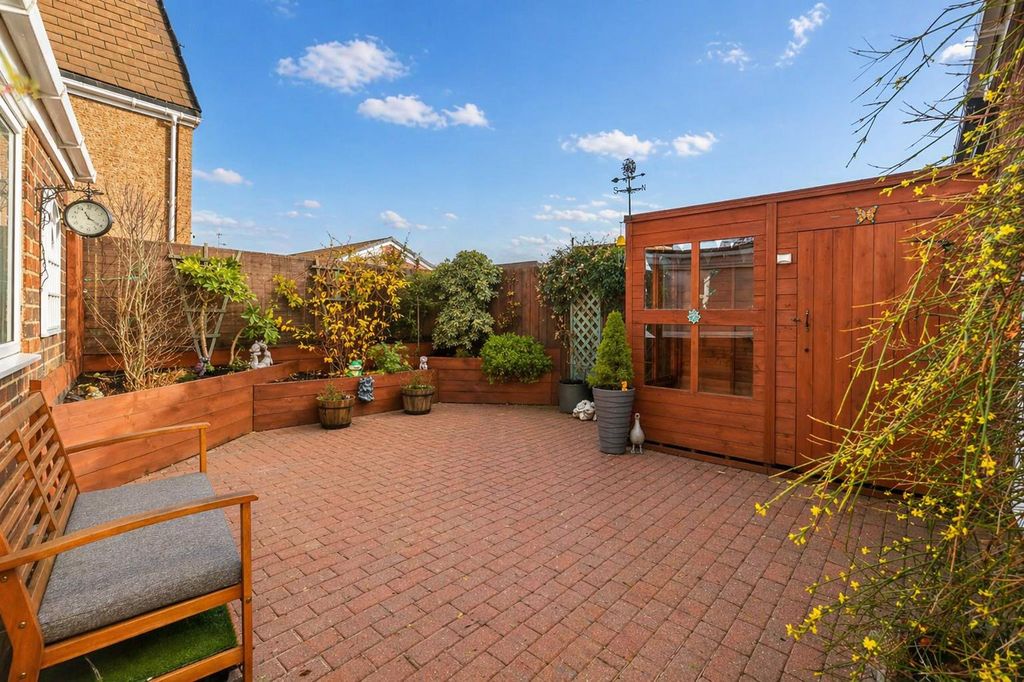 Property photo 2 of 18