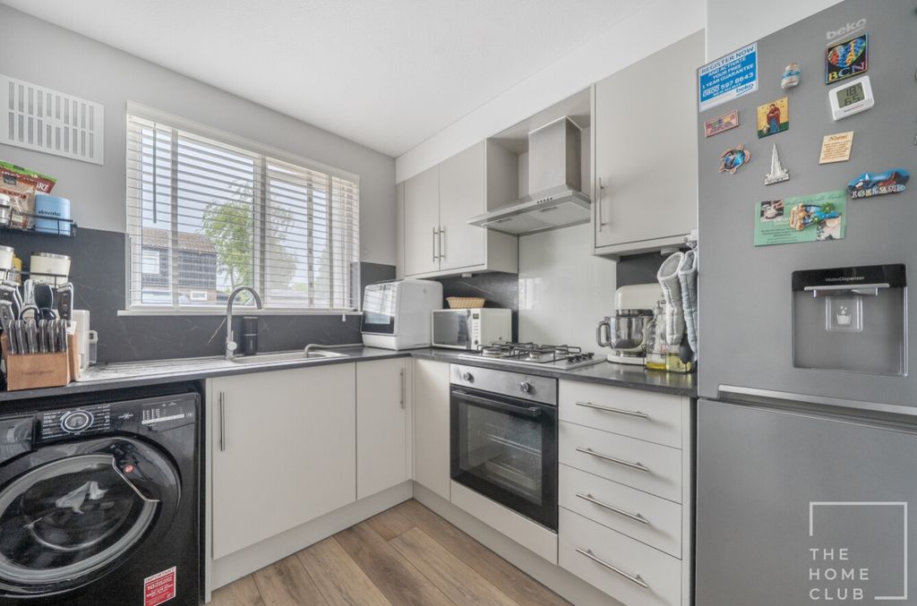 Property photo 2 of 14 1Bdf5B85-F791-40B4-B4Ec-F3Be0F3923E7