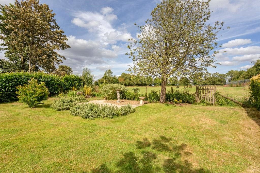 Property photo 2 of 18 Picture No. 15