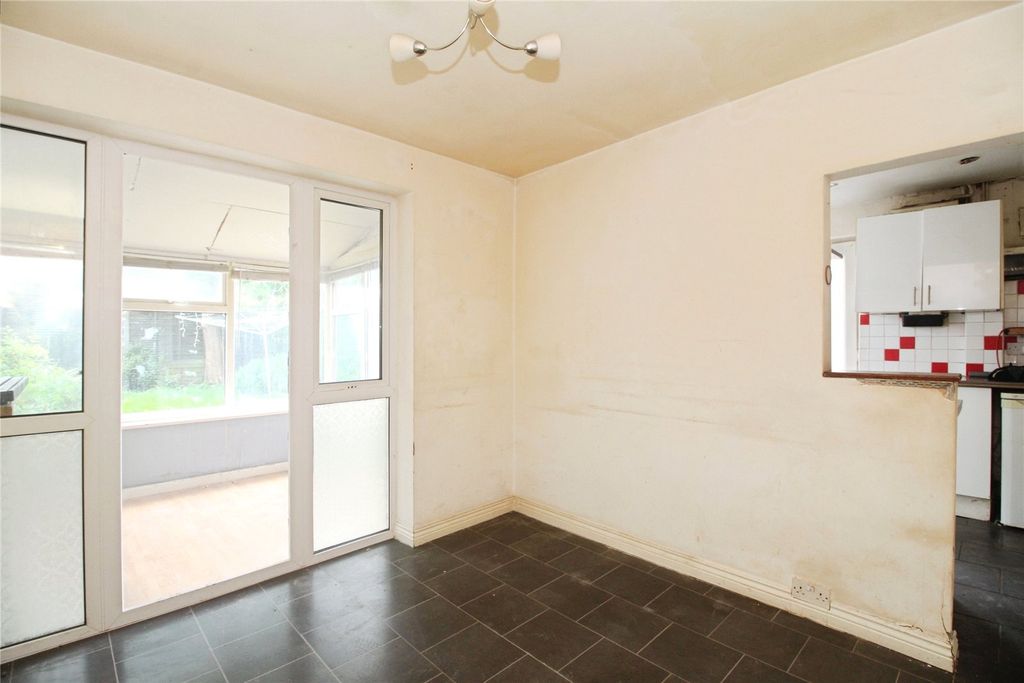 Property photo 3 of 12 Dining Room