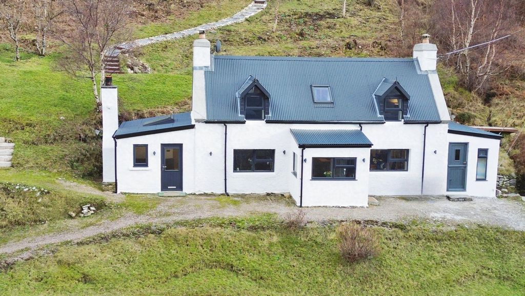 Property photo 1 of 27