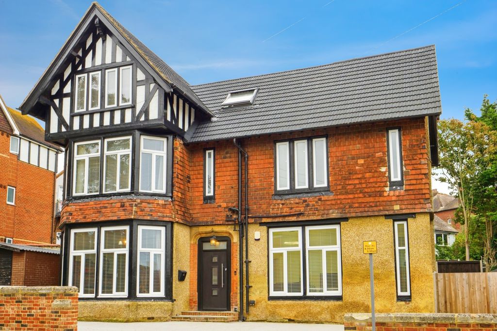 Property photo 1 of 17 Photo