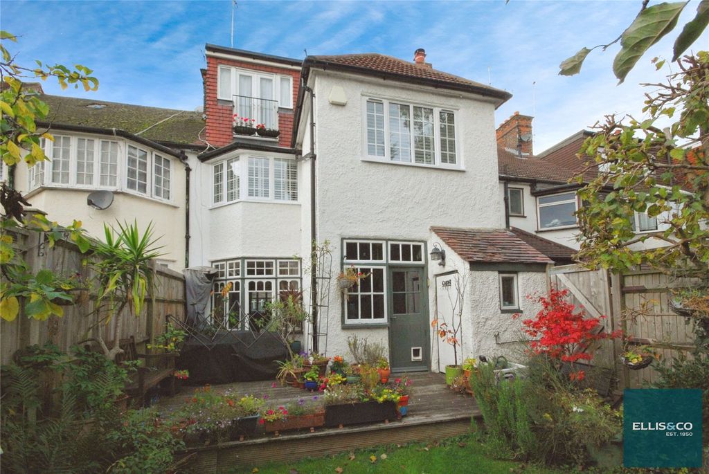 Property photo 1 of 17 Picture No. 23