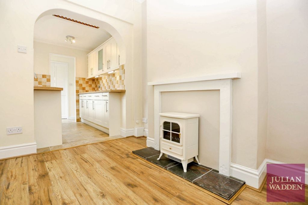 Property photo 3 of 10 Picture No. 26