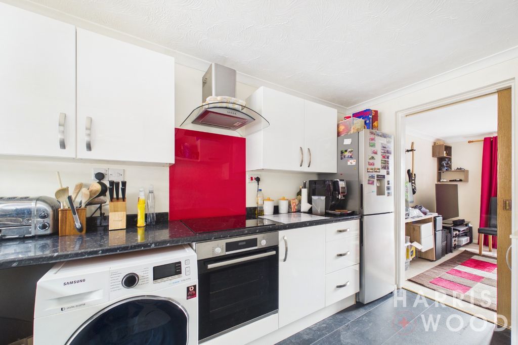 Property photo 3 of 7 5592567