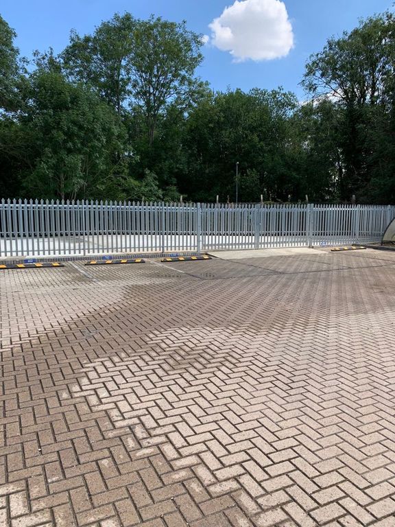 Property photo 2 of 5 Photo 2