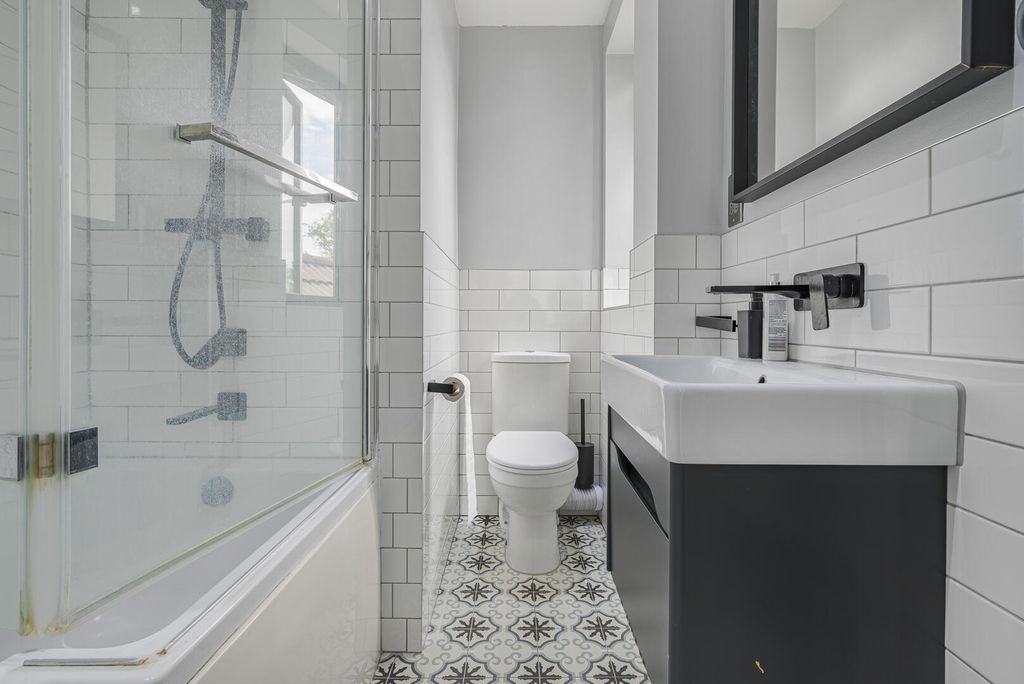 Additional image 13 of 4 bed end terrace house for saleShirley Avenue, Bexley DA5