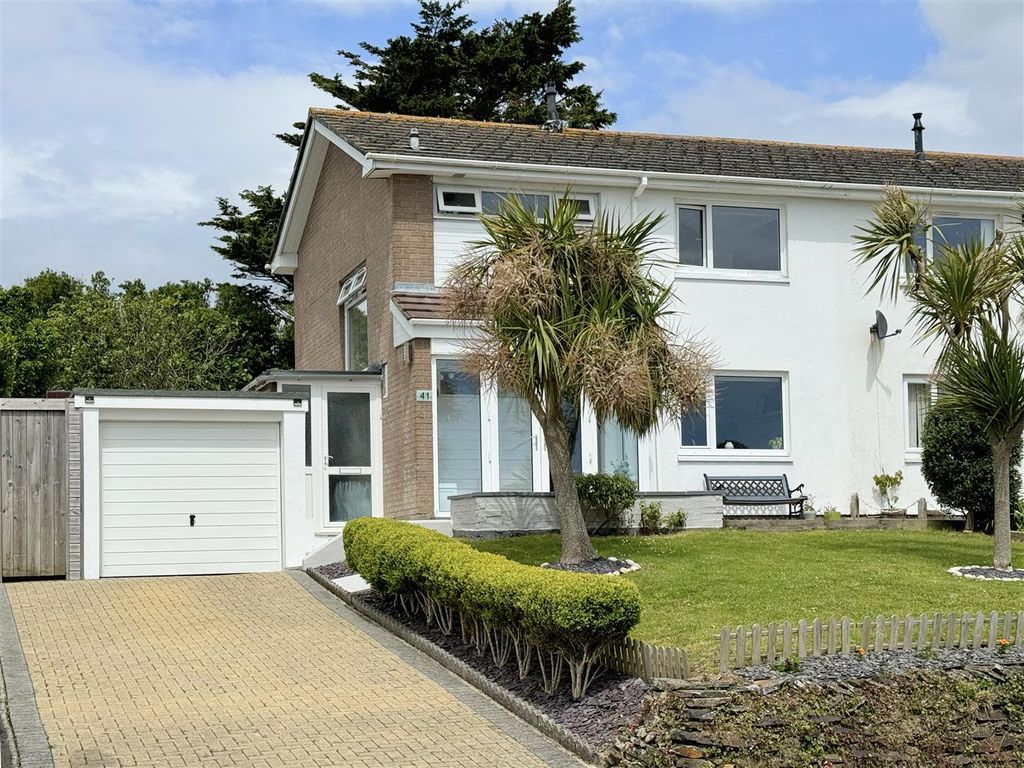 Property photo 1 of 30