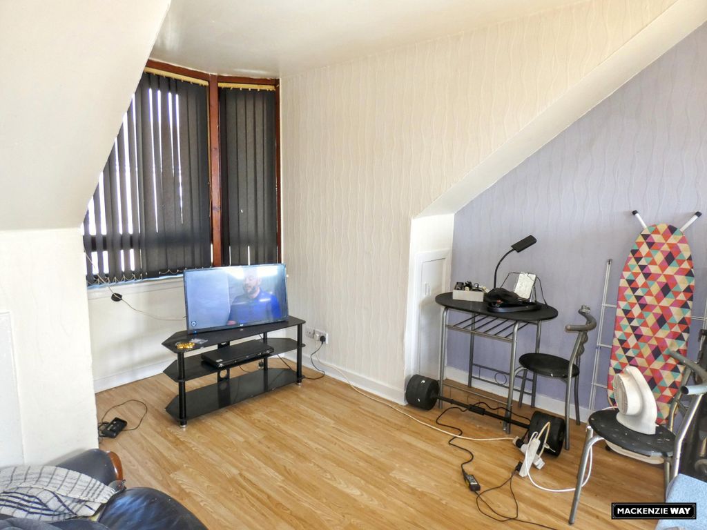 Property photo 2 of 7 2