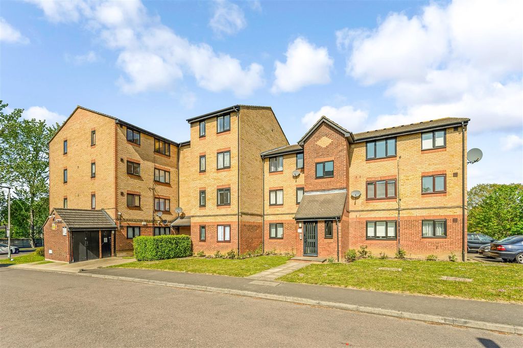 Property photo 1 of 22