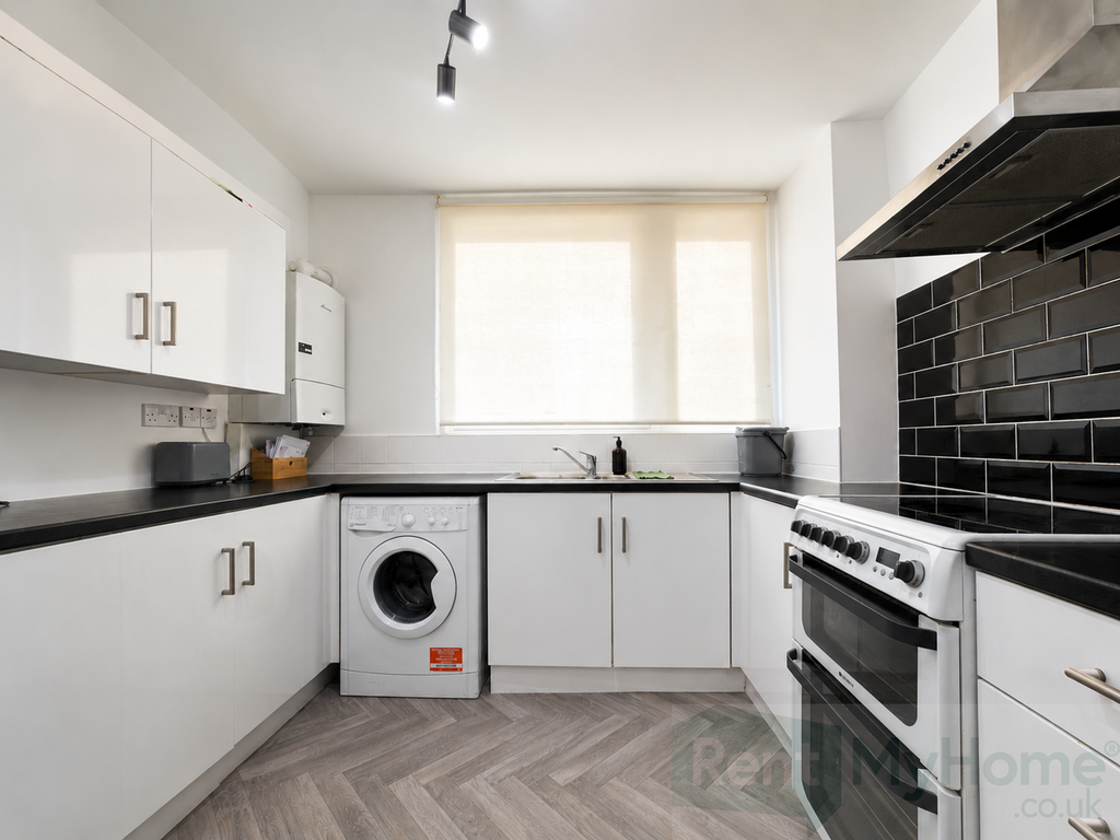 Property photo 3 of 10 A926c5A5-Ada3-442c-81A6-2c546398Ca47
