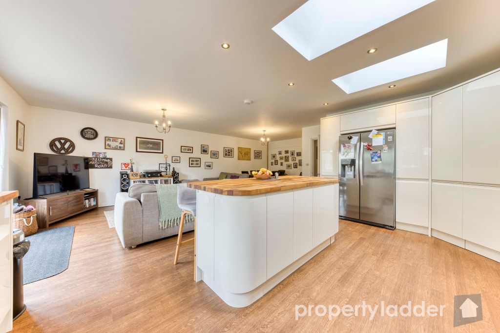 Property photo 3 of 36 Pl-34