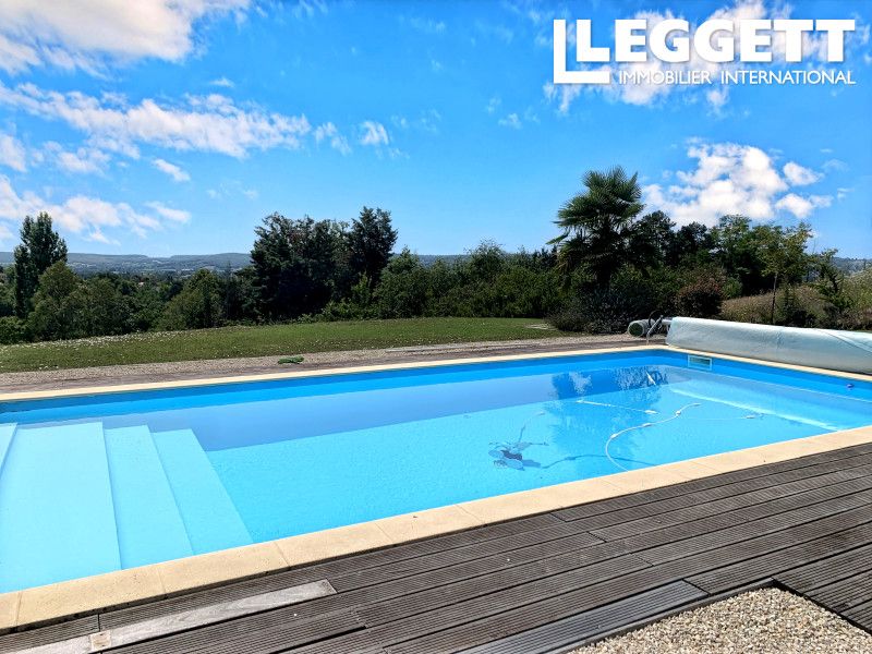 Property photo 2 of 10