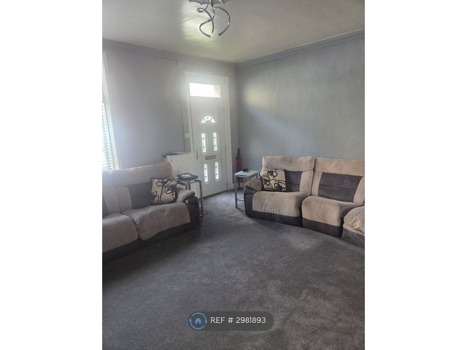 Property photo 3 of 25