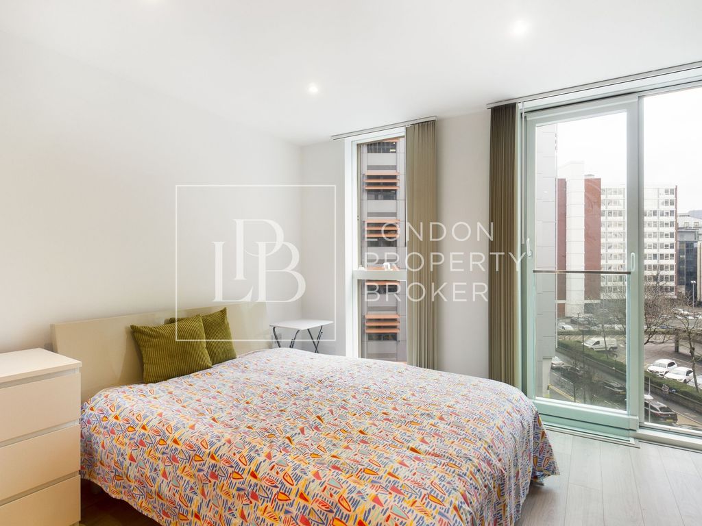 Property photo 3 of 11