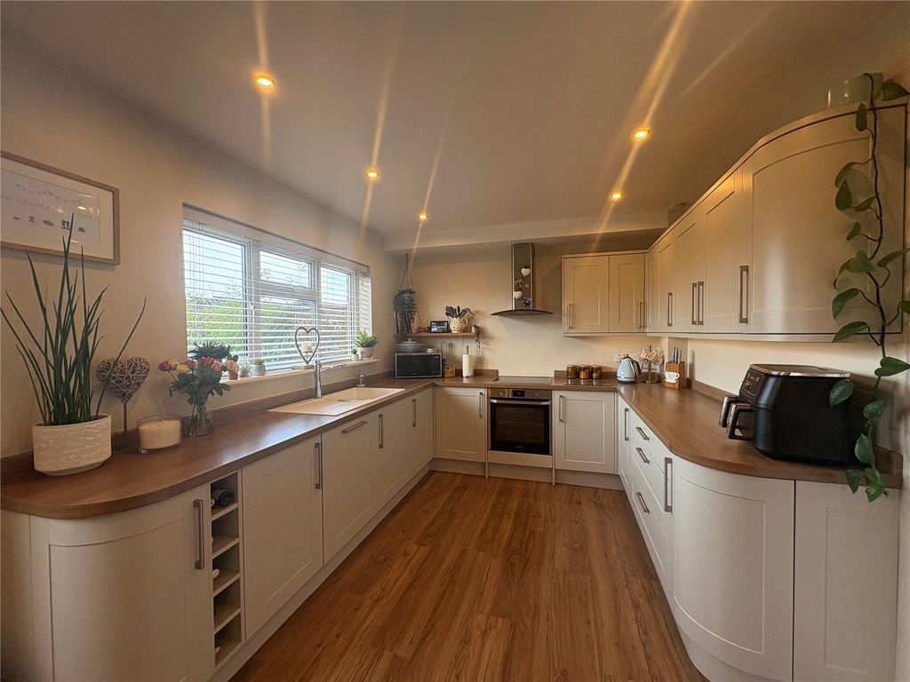 Property photo 3 of 39 Picture No. 39