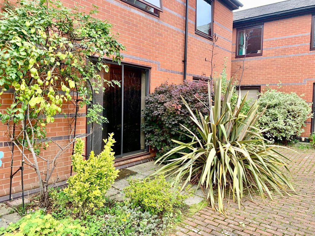 Property photo 3 of 7 Picture No. 13