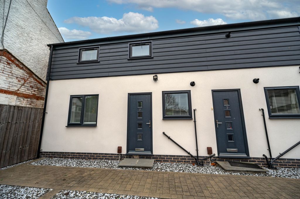 Property photo 1 of 8 Dsc_8544-Edit