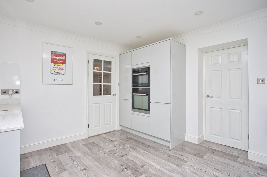 Additional image 7 of 2 bed flat for saleThe Leas, Folkestone CT20